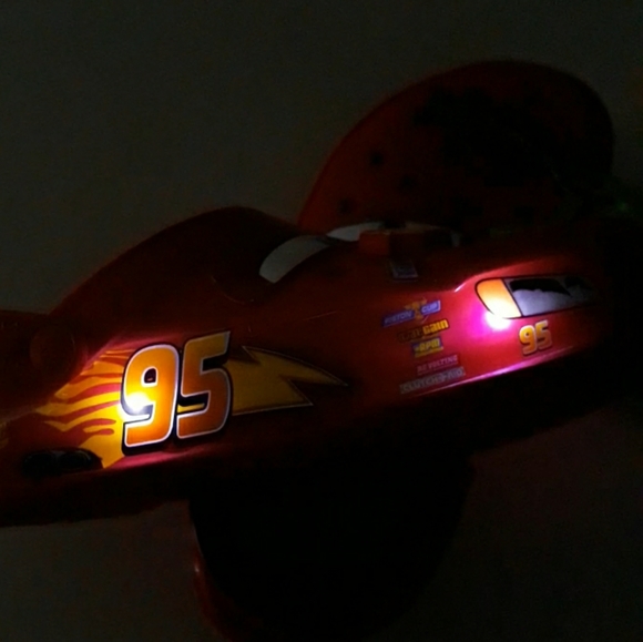 (New) Lightning Mcqueen Crocs Clogs & Jibbitz Set (M7/W9) (M8/W10) - Picture 6 of 7